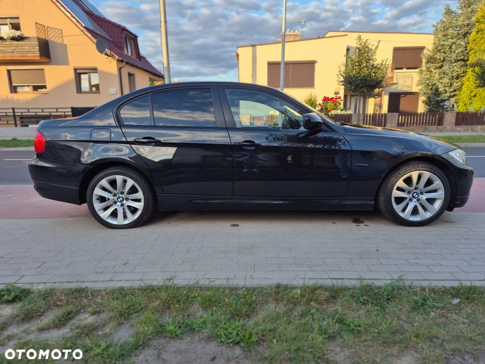 BMW Seria 3 318d - 3