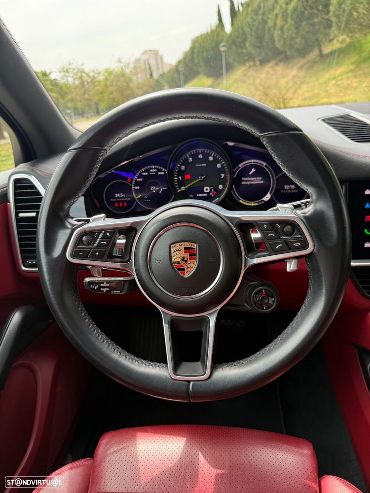 Porsche Cayenne E-Hybrid Platinum Edition - 17