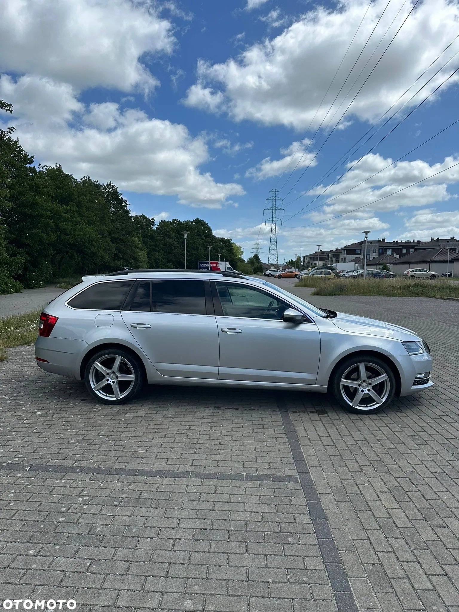 Skoda Octavia 2.0 TDI Elegance DSG - 4