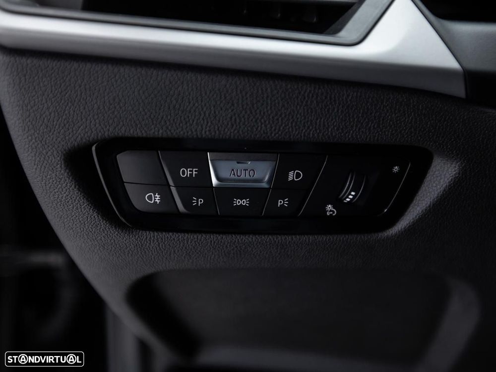 BMW 320 e Auto - 17
