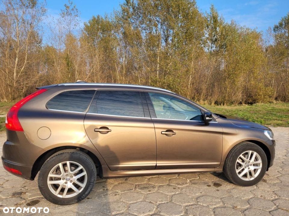 Volvo XC 60 D3 Drive-E Momentum - 5