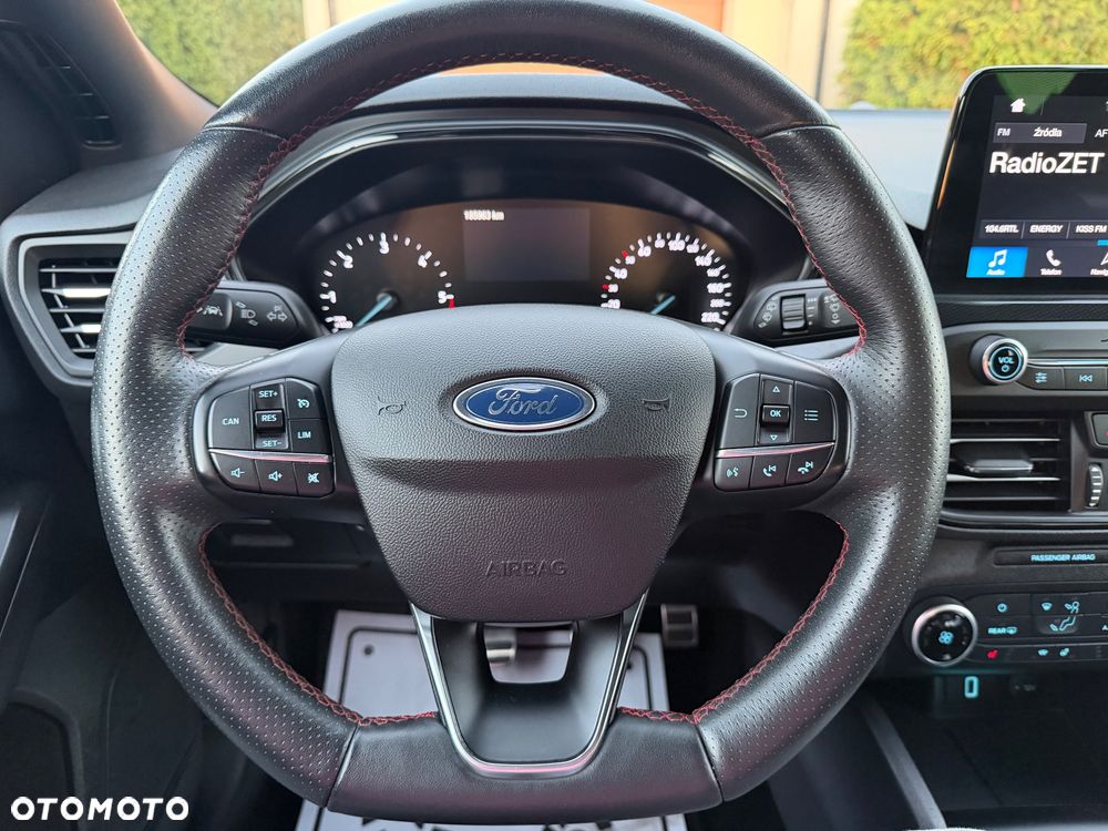 Ford Focus 1.5 EcoBlue Start-Stopp-System ST-LINE - 23