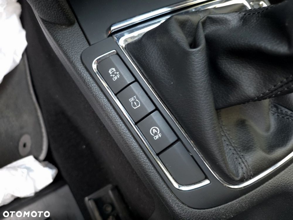 Skoda Superb 2.0 TDI Platinum - 24