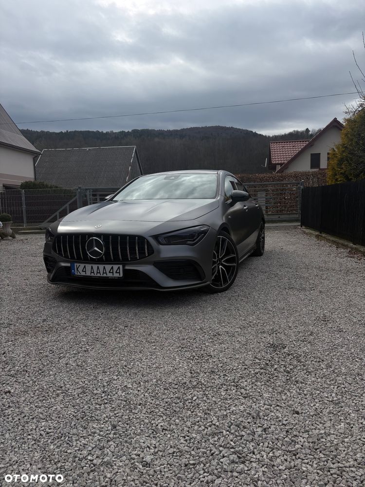 Mercedes-Benz CLA - 1