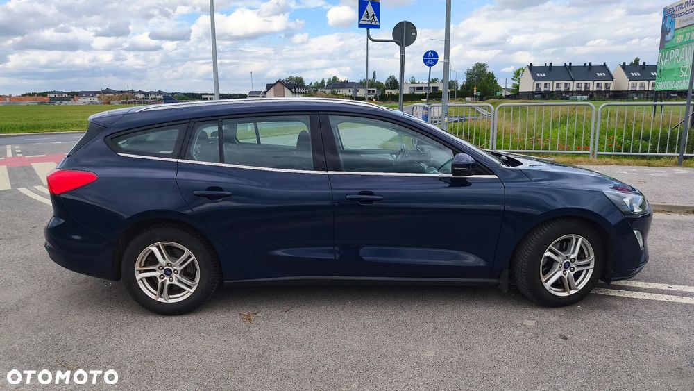 Ford Focus 1.5 EcoBlue Connected - 4