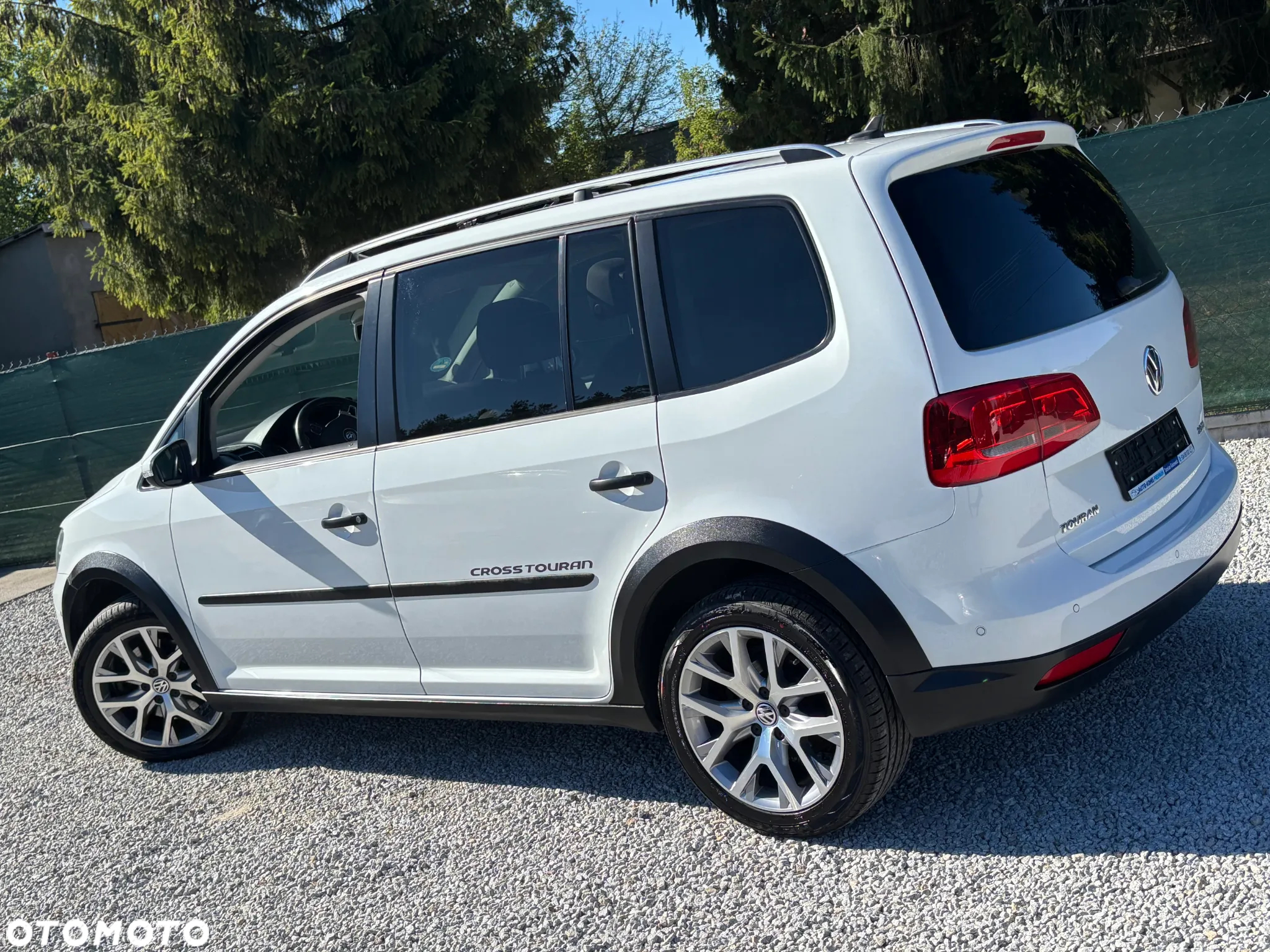 Volkswagen Touran 2.0 TDI DPF DSG Cross - 8