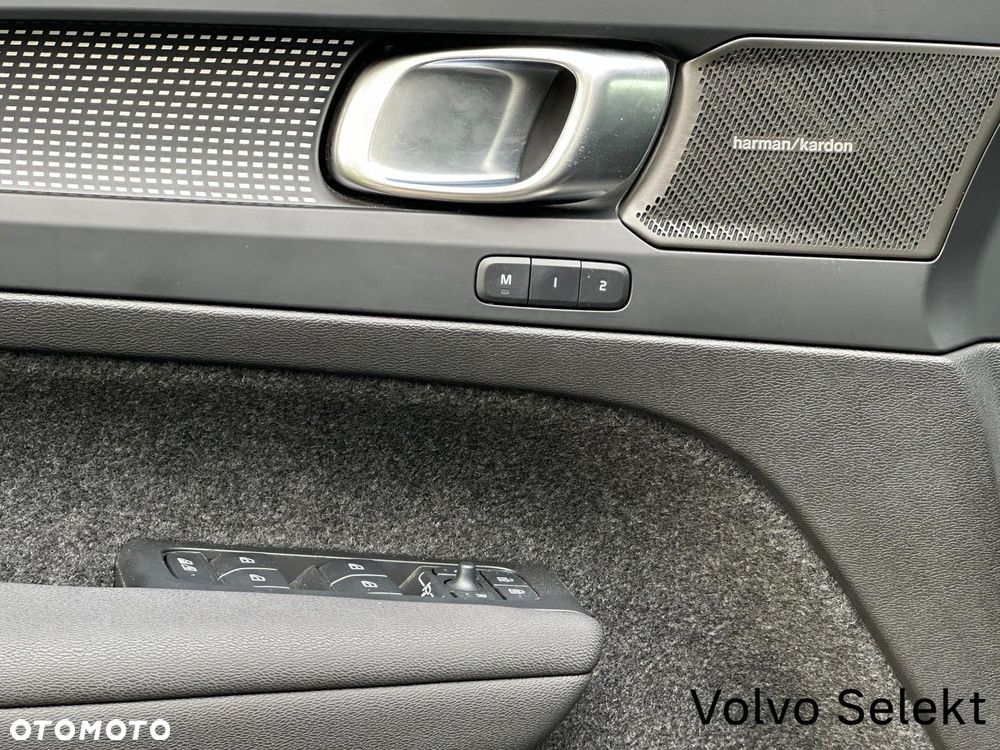 Volvo XC 40 - 21