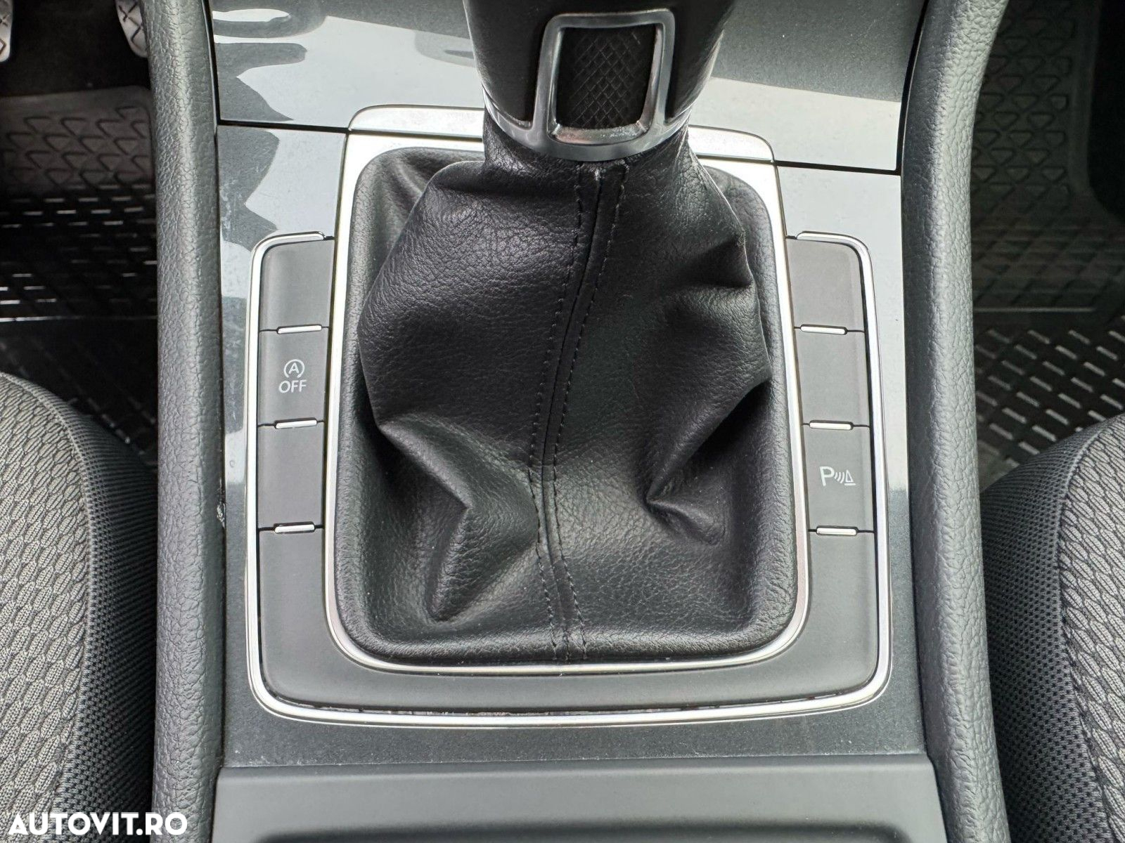 Volkswagen Golf - 11