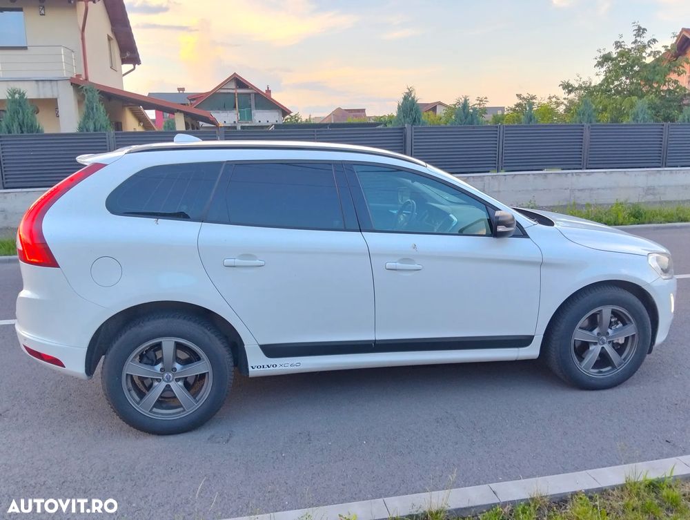 Volvo XC 60 D3 Geartronic Momentum - 8