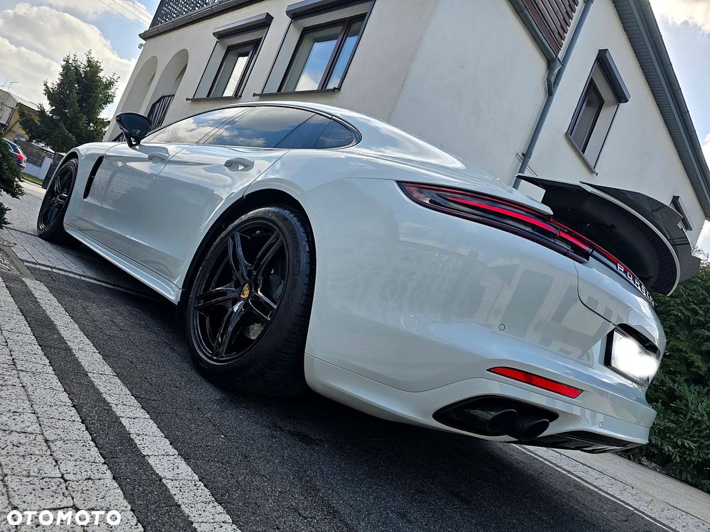 Porsche Panamera 4S - 21
