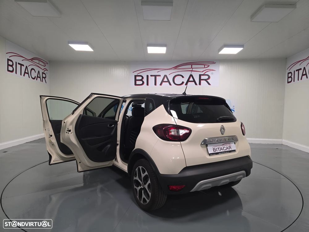 Renault Captur 1.5 dCi Exclusive EDC - 27
