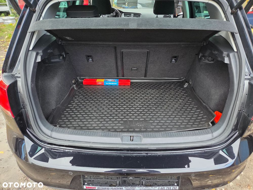 Volkswagen Golf 1.6 TDI BlueMotion Technology Lounge - 17