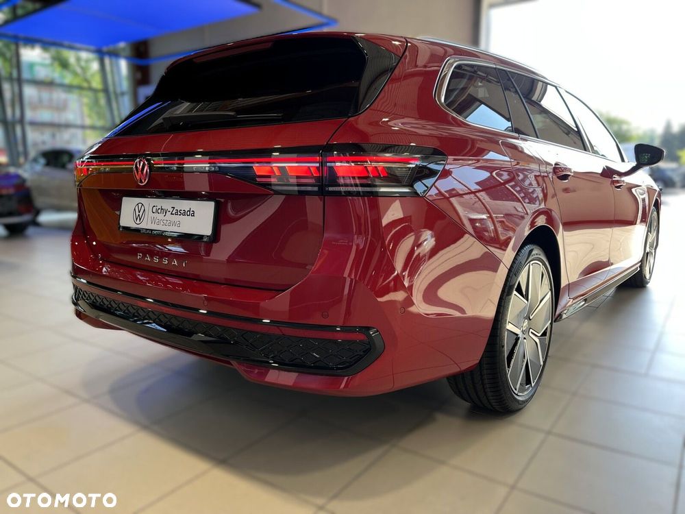 Volkswagen Passat Variant 2.0 TDI SCR R-Line Plus DSG - 36
