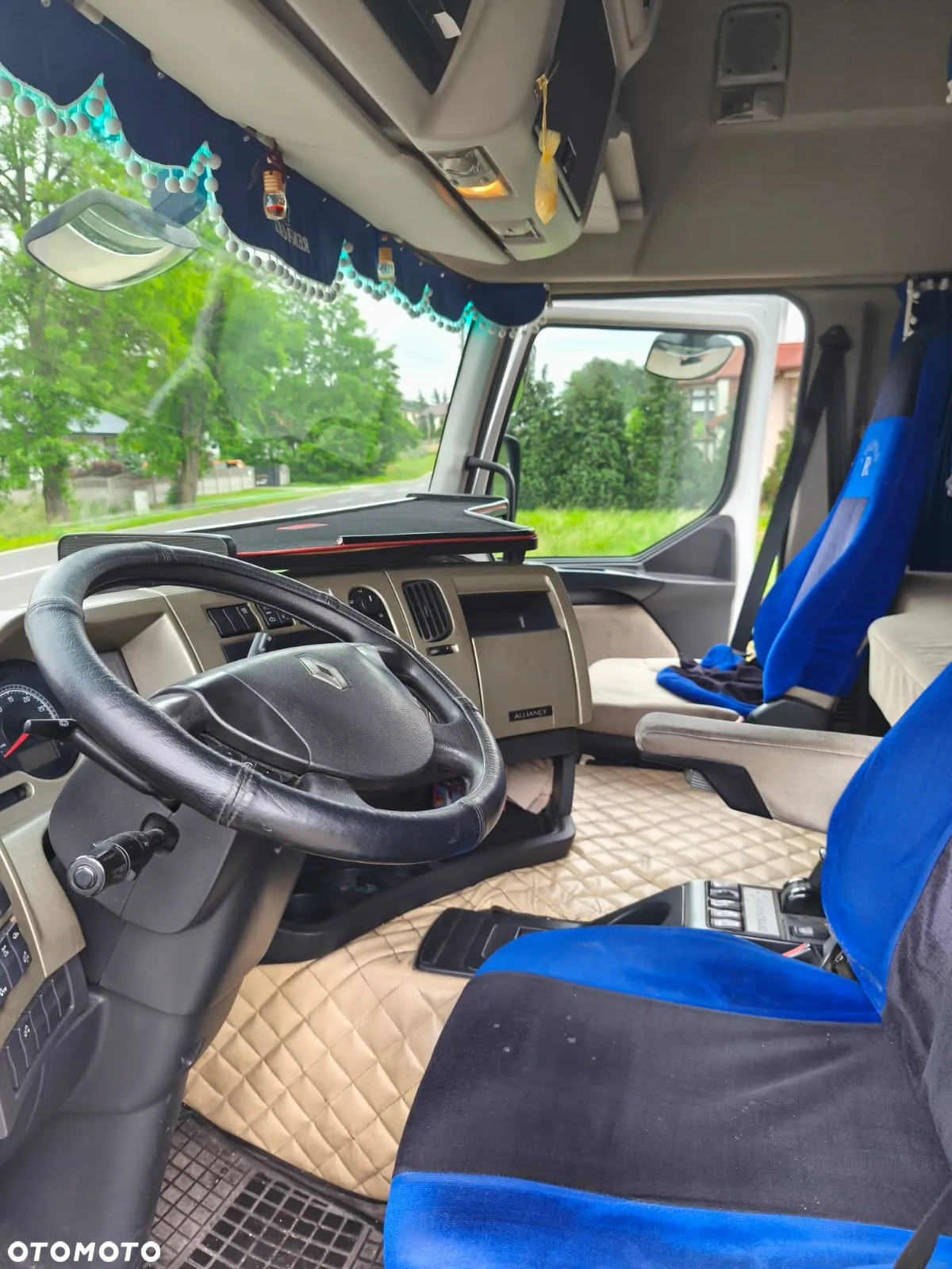 Renault Premium - 4