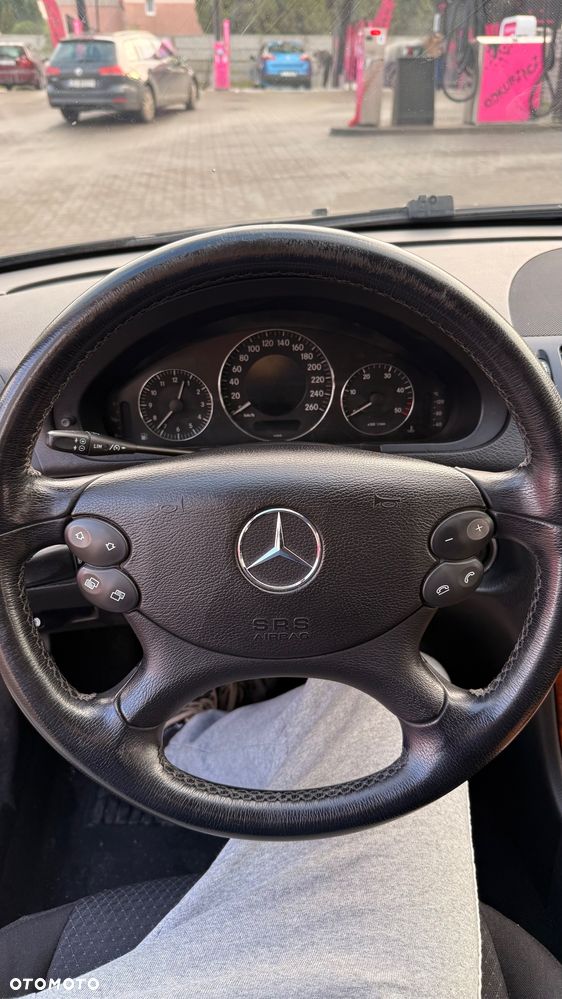 Mercedes-Benz Klasa E 320 CDI 7G-TRONIC Elegance - 24