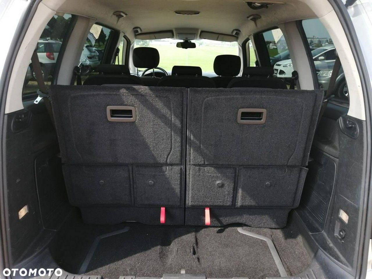 Ford Galaxy - 15