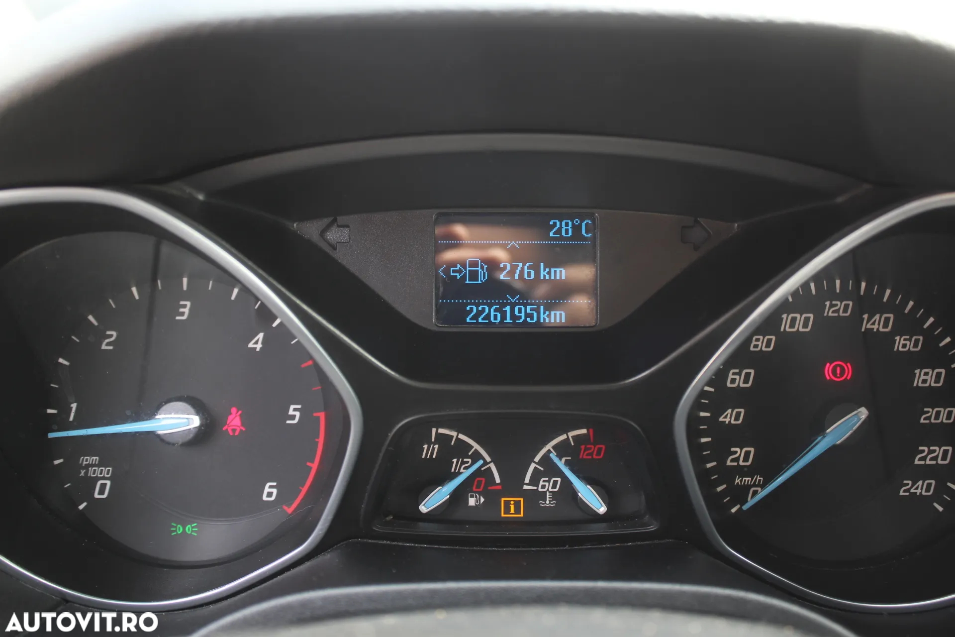 Ford Focus 1.6 TDCi DPF Start-Stopp-System Trend - 10