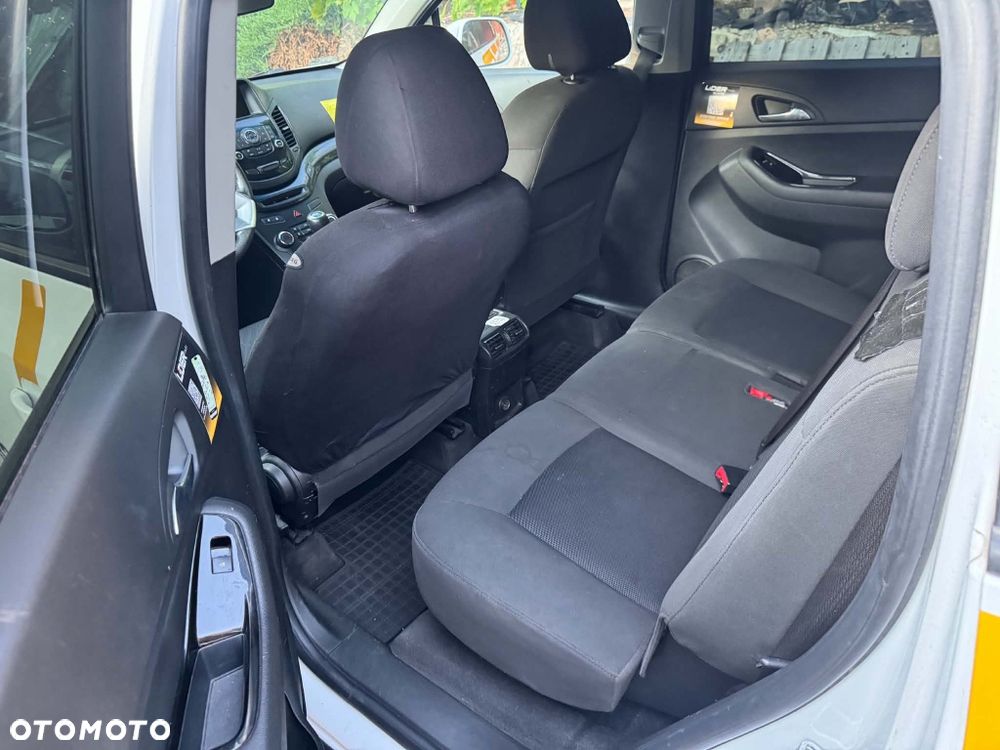 Chevrolet Orlando - 6
