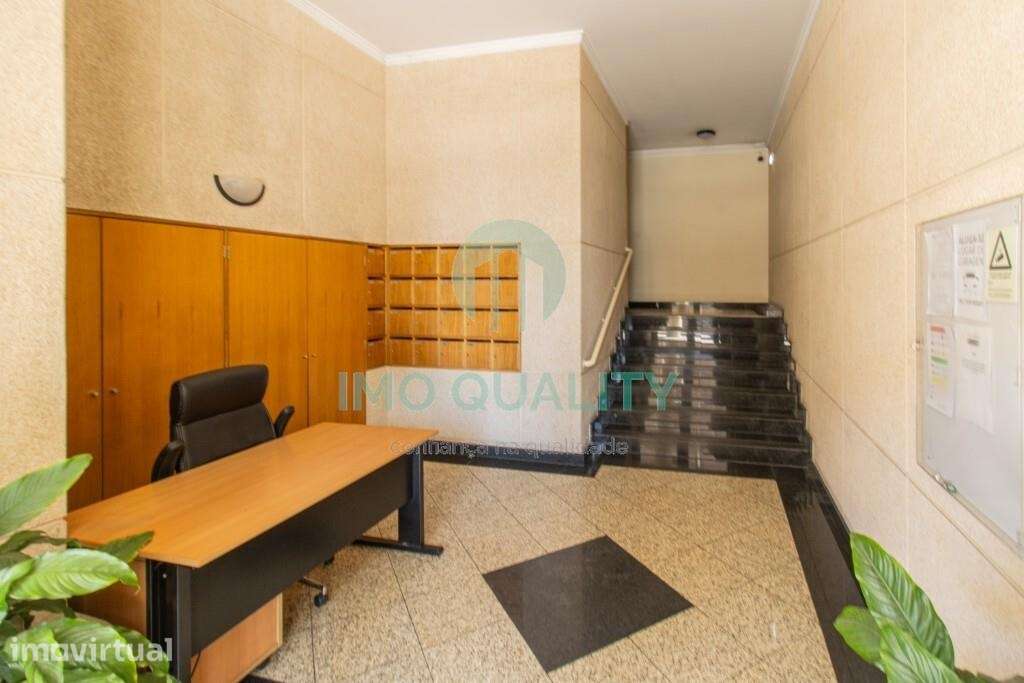 T2 | MOBILADO |2 LUGARES GARAGEM | ARRUMOS - Grande imagem: 3/28