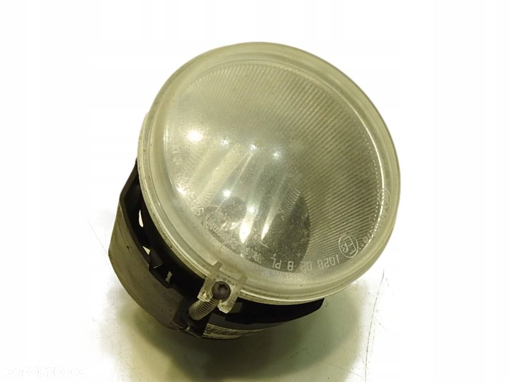 HALOGEN LAMPA PRZECIWMGIELNA PRZÓD CHRYSLER 300C 04805859AB - 1