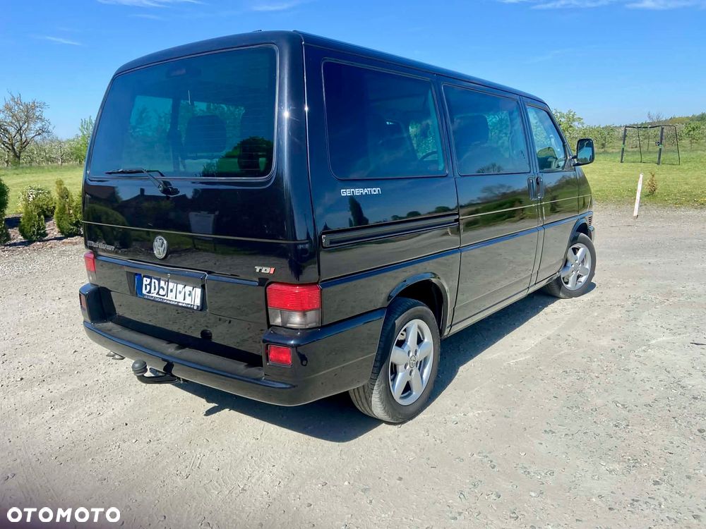 Volkswagen Multivan - 7