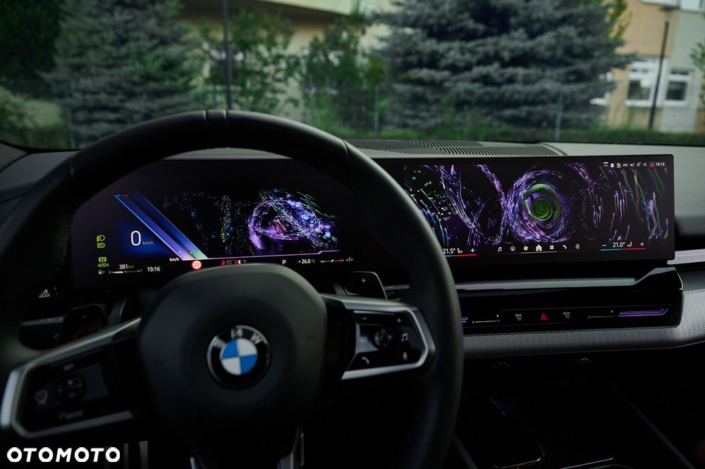 BMW Seria 5 520d xDrive - 40