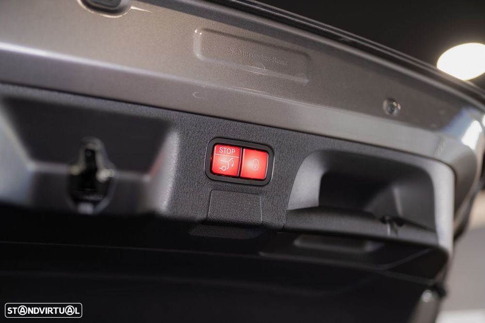 Mercedes-Benz CLA 250 e Shooting Brake AMG Line - 26