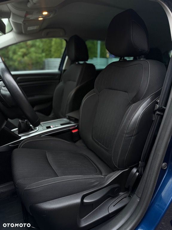 Renault Megane TCe 140 GPF INTENS - 25