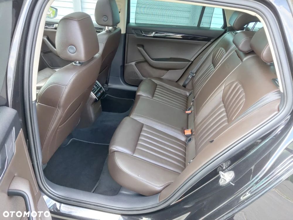 Skoda Superb 2.0 TDI DSG L&K - 16