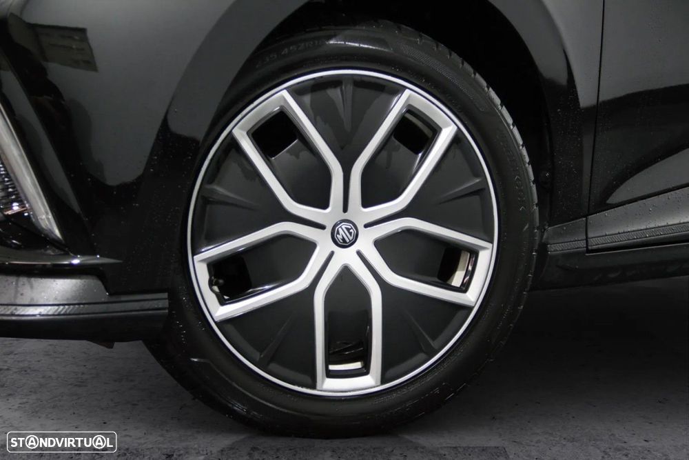 MG MG4 64 kWh Luxury - 12