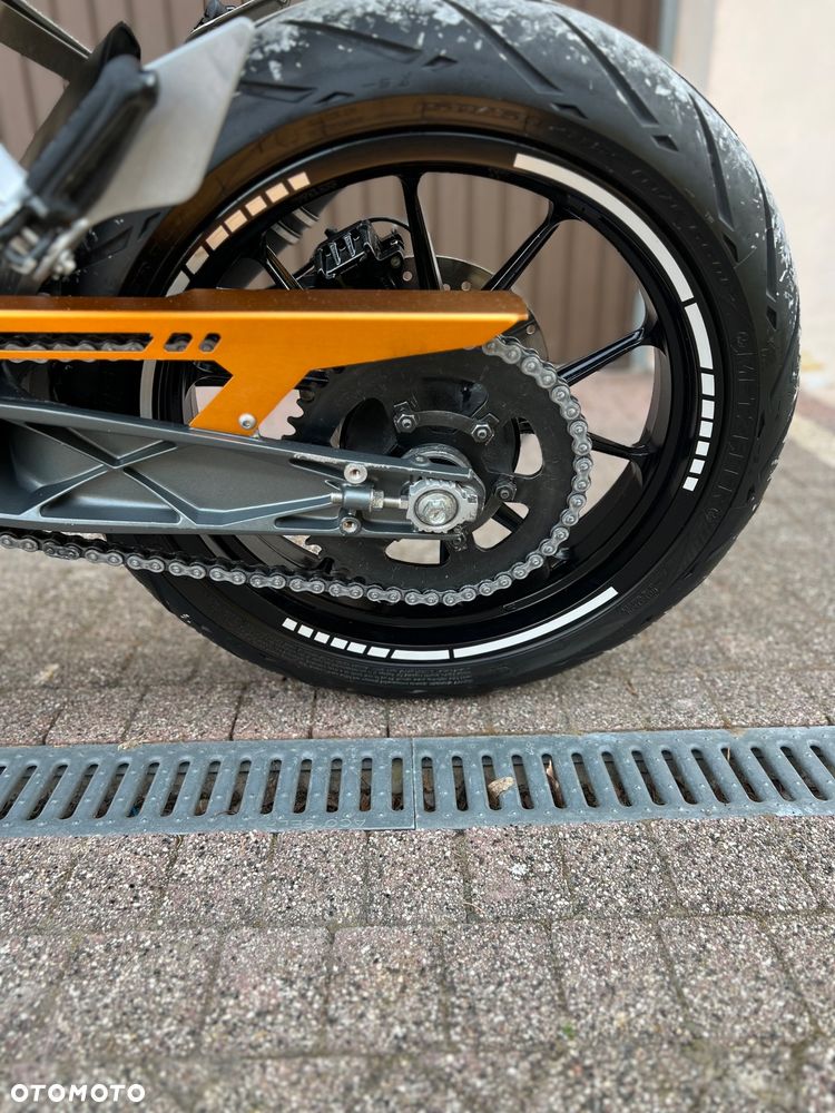 KTM Duke - 22
