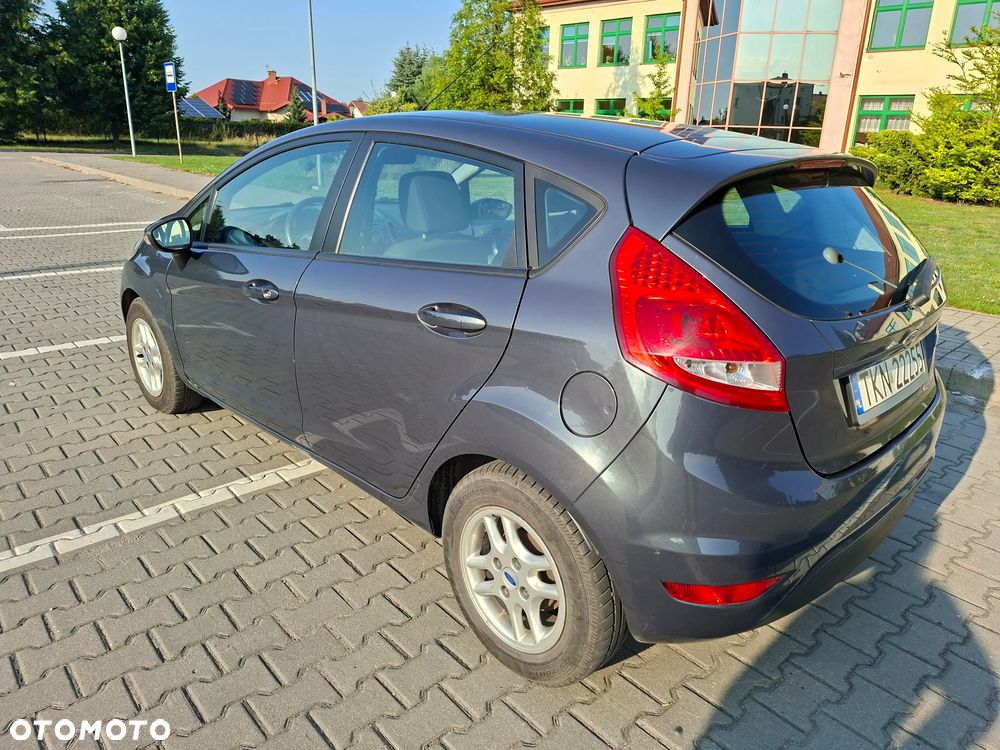 Ford Fiesta 1.4 Trend - 10
