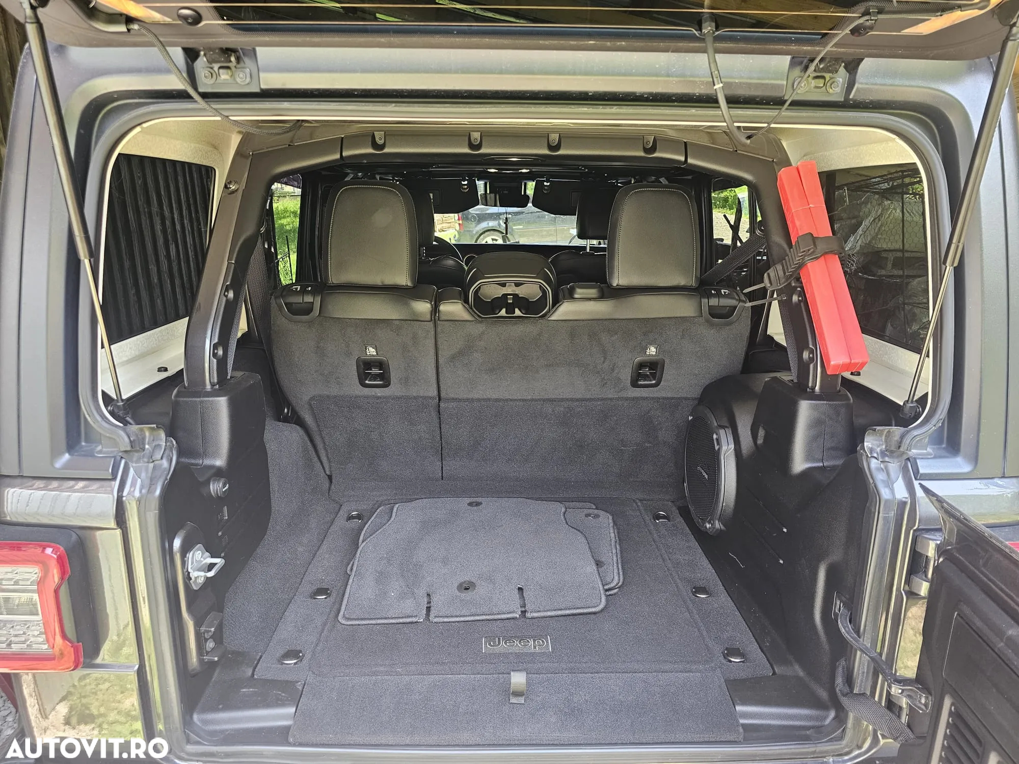 Jeep Wrangler Unlimited 2.0 Turbo AT8 Rubicon - 6