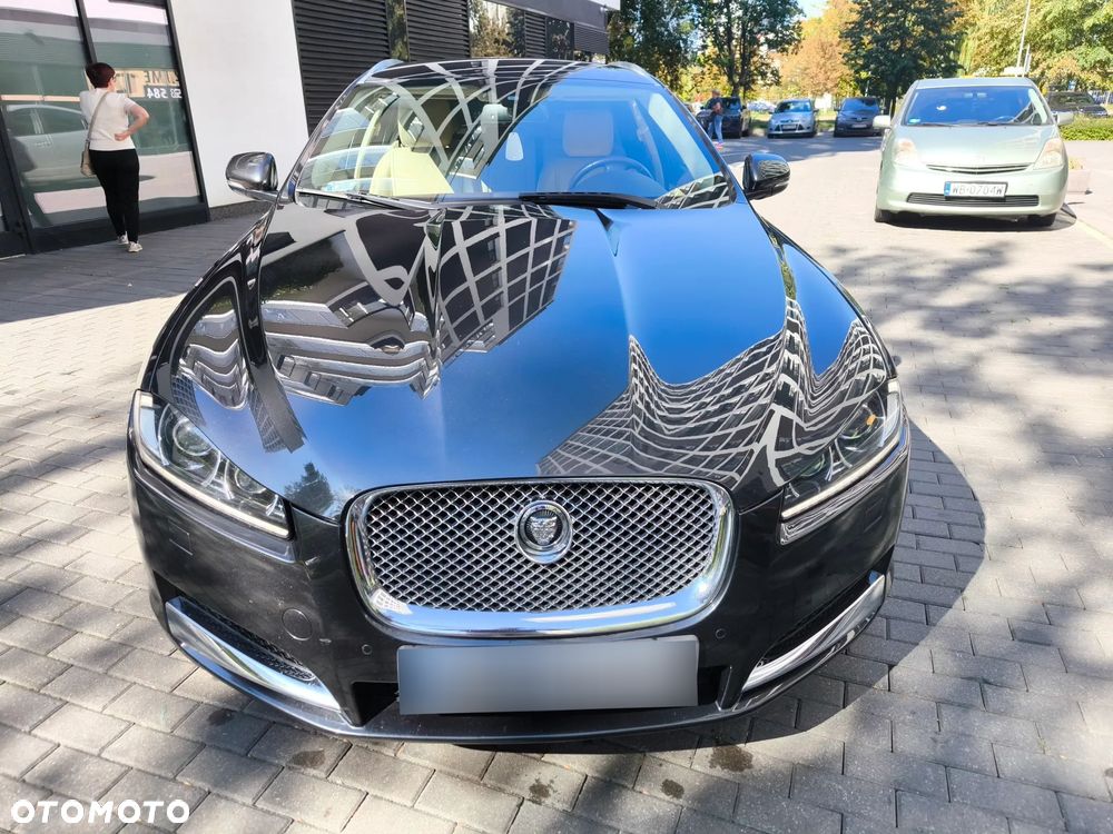 Jaguar XF