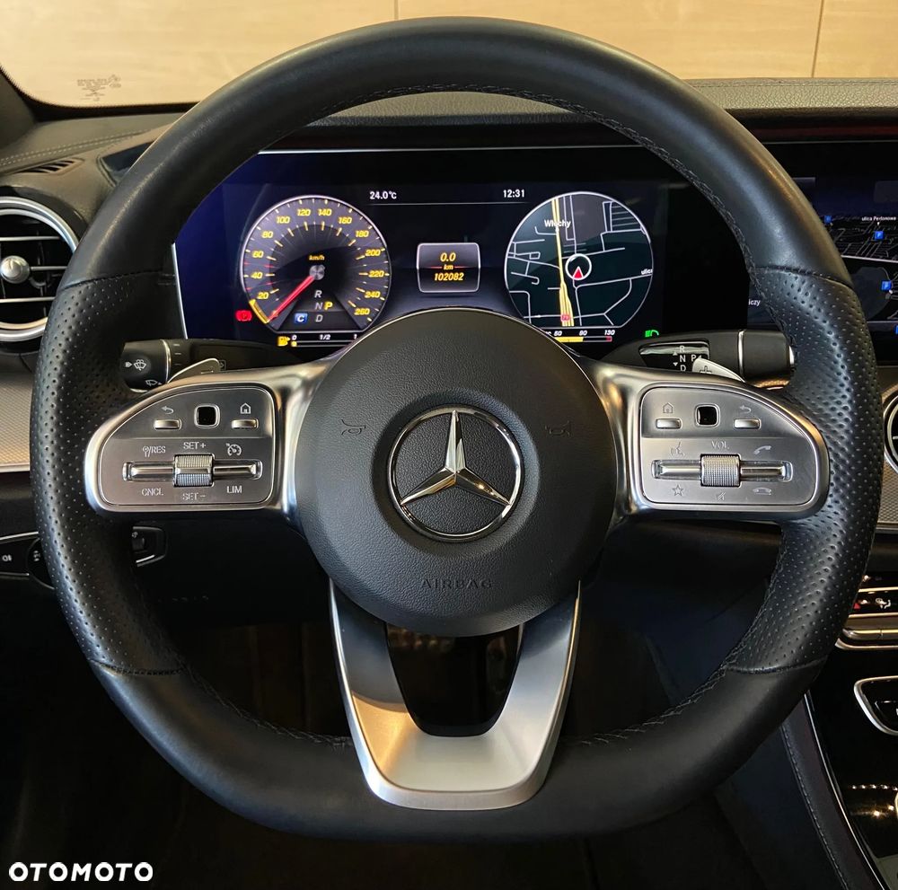 Mercedes-Benz Klasa E 220 d 4-Matic 9G-TRONIC - 15
