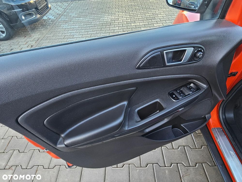 Ford EcoSport 1.0 EcoBoost TITANIUM - 32