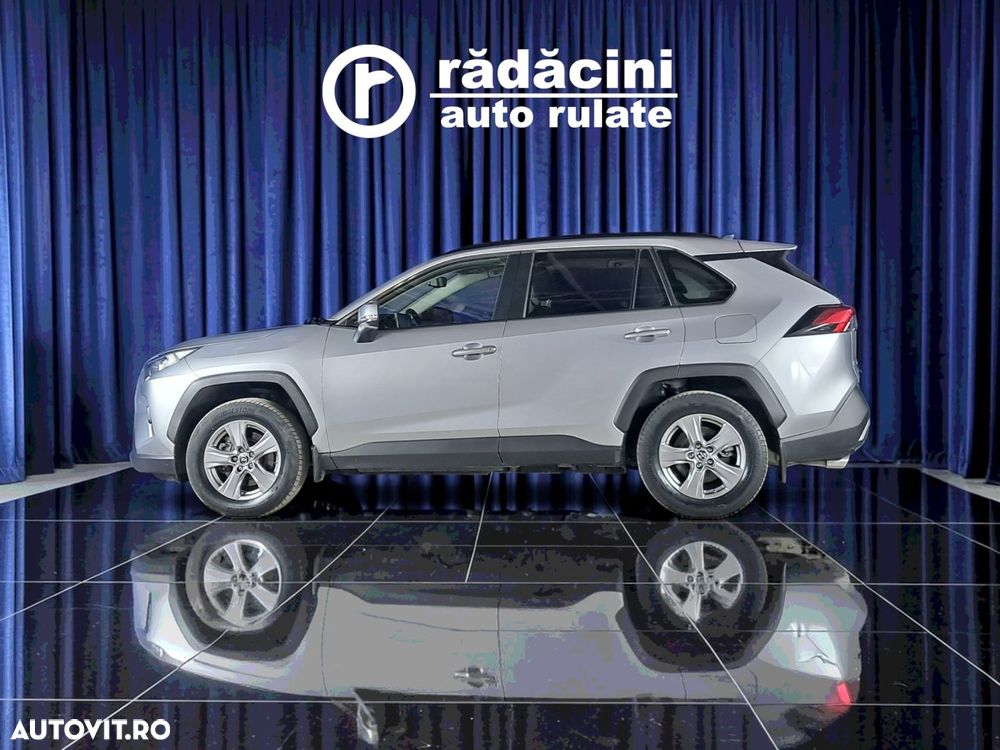 Toyota RAV4 - 6