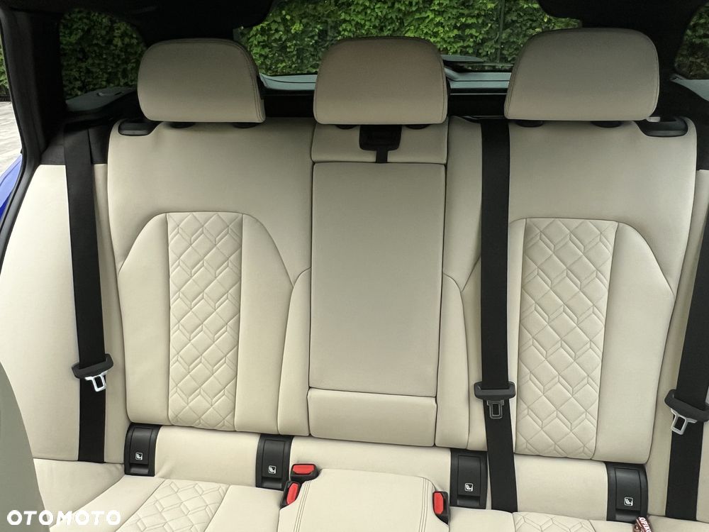 BMW Seria 3 M340d xDrive mHEV sport - 29