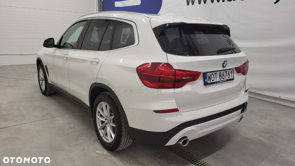 BMW X3 xDrive20d - 8