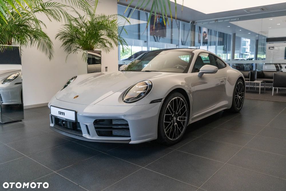 Porsche 911 Carrera 4S - 7