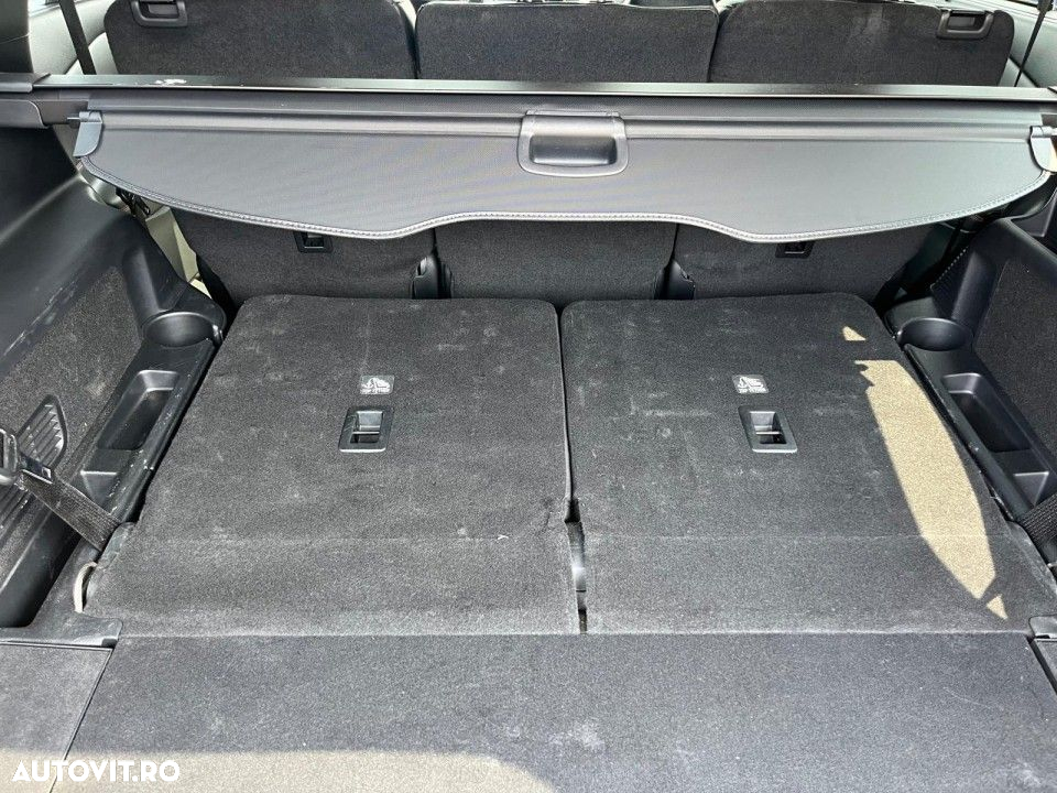 Ford Explorer - 25