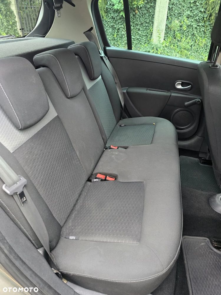 Renault Clio 1.2 16V 75 Expression - 35