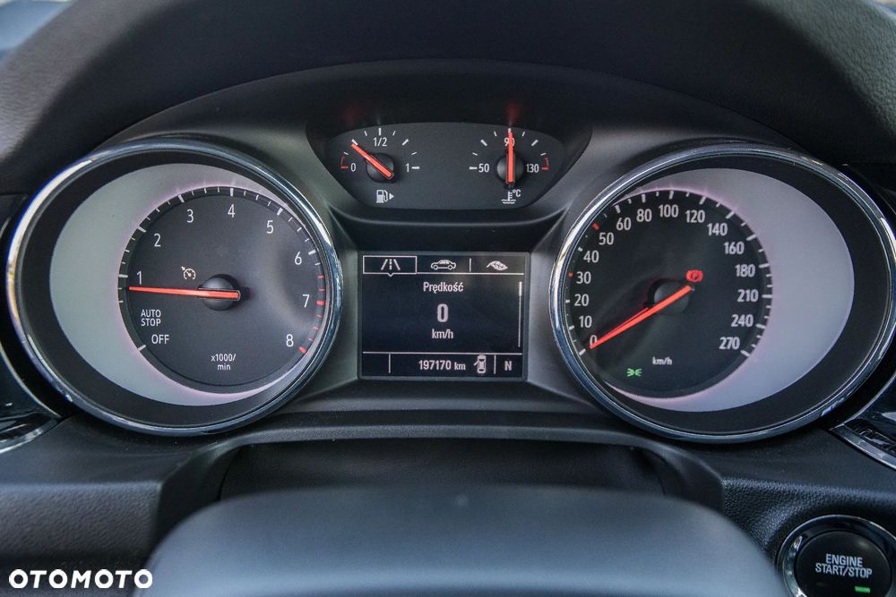 Opel Insignia 1.5 T Innovation S&S - 17