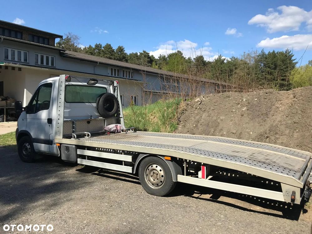 Nissan Interstar - 3