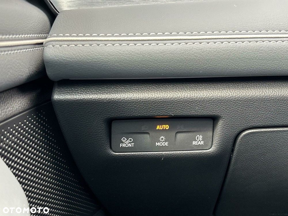 Volkswagen Passat 2.0 TDI EVO Elegance DSG - 36