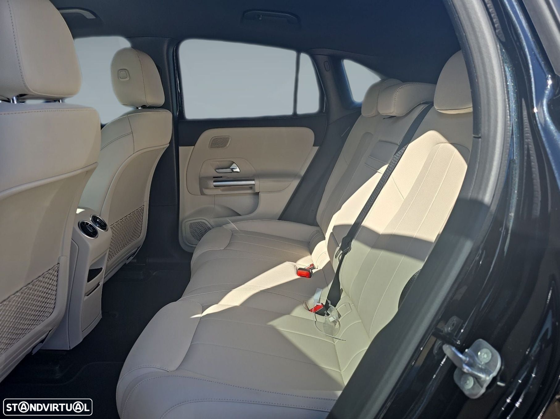 Mercedes-Benz EQA 250+ Edition - 11