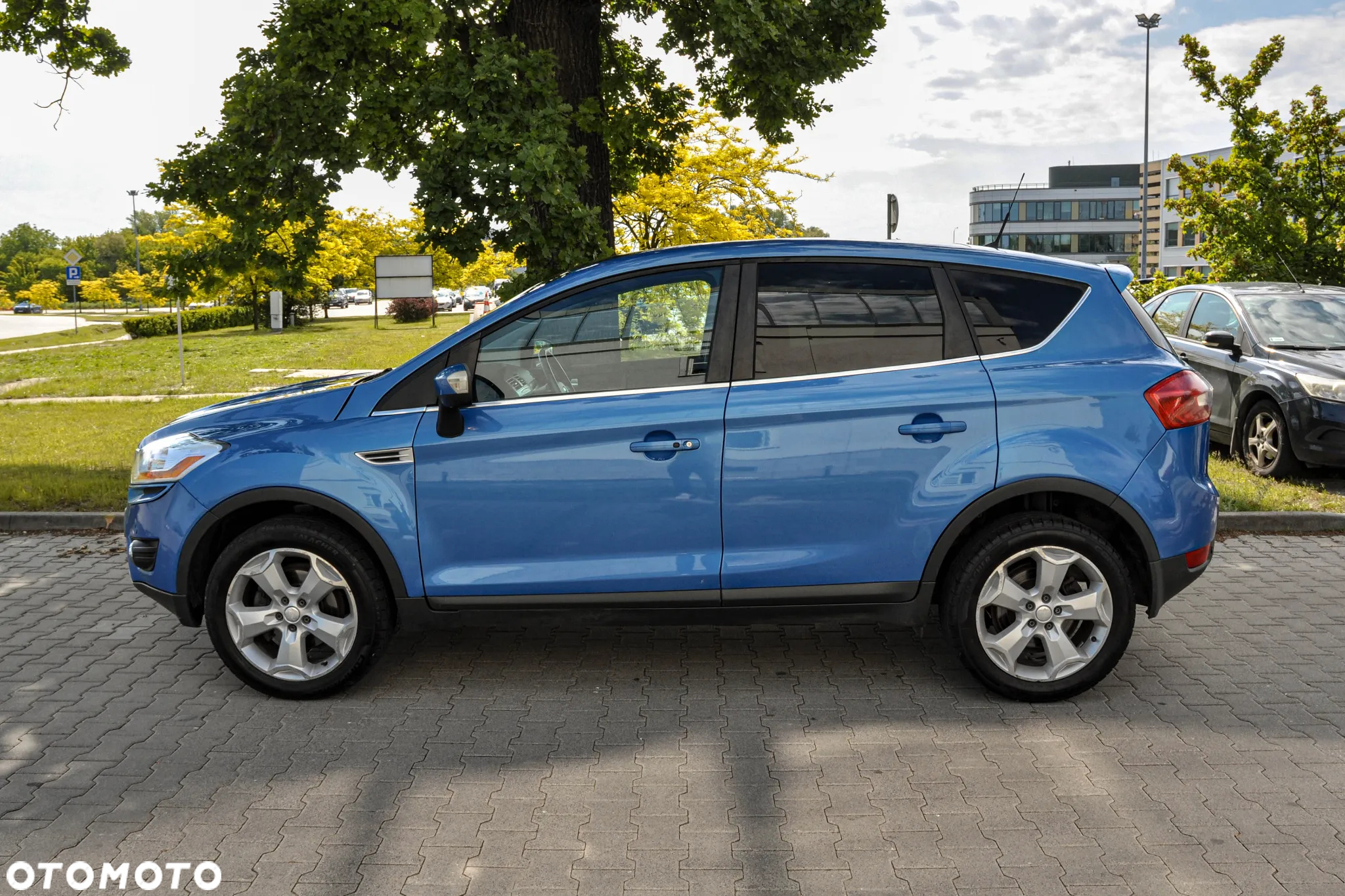 Ford Kuga - 2