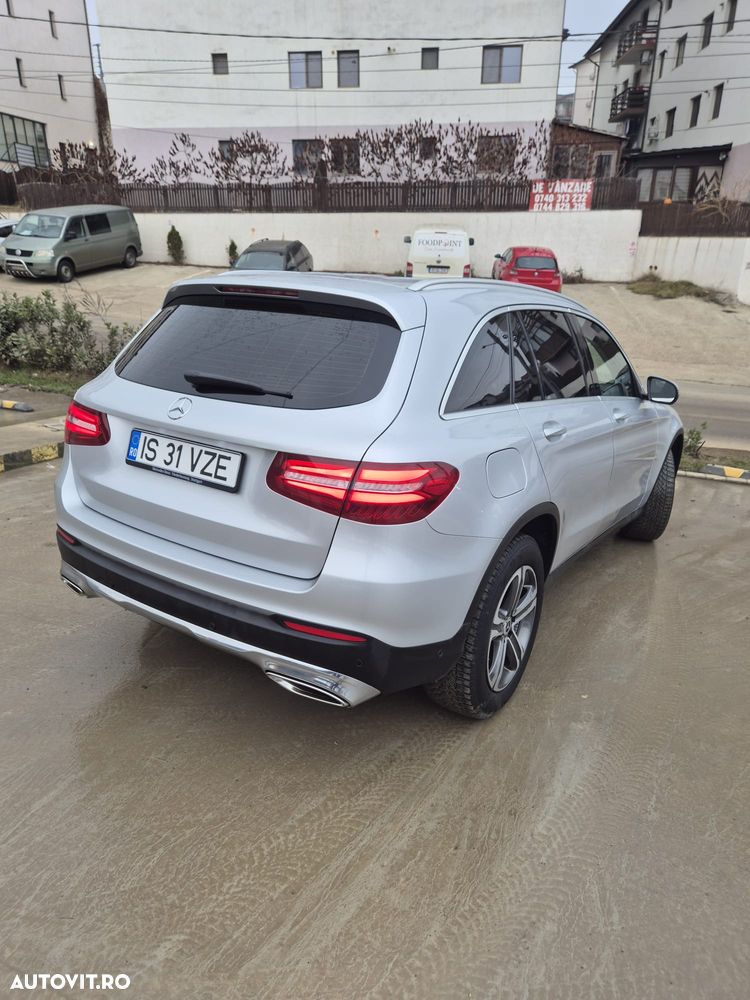 Mercedes-Benz GLC 250 4MATIC - 11