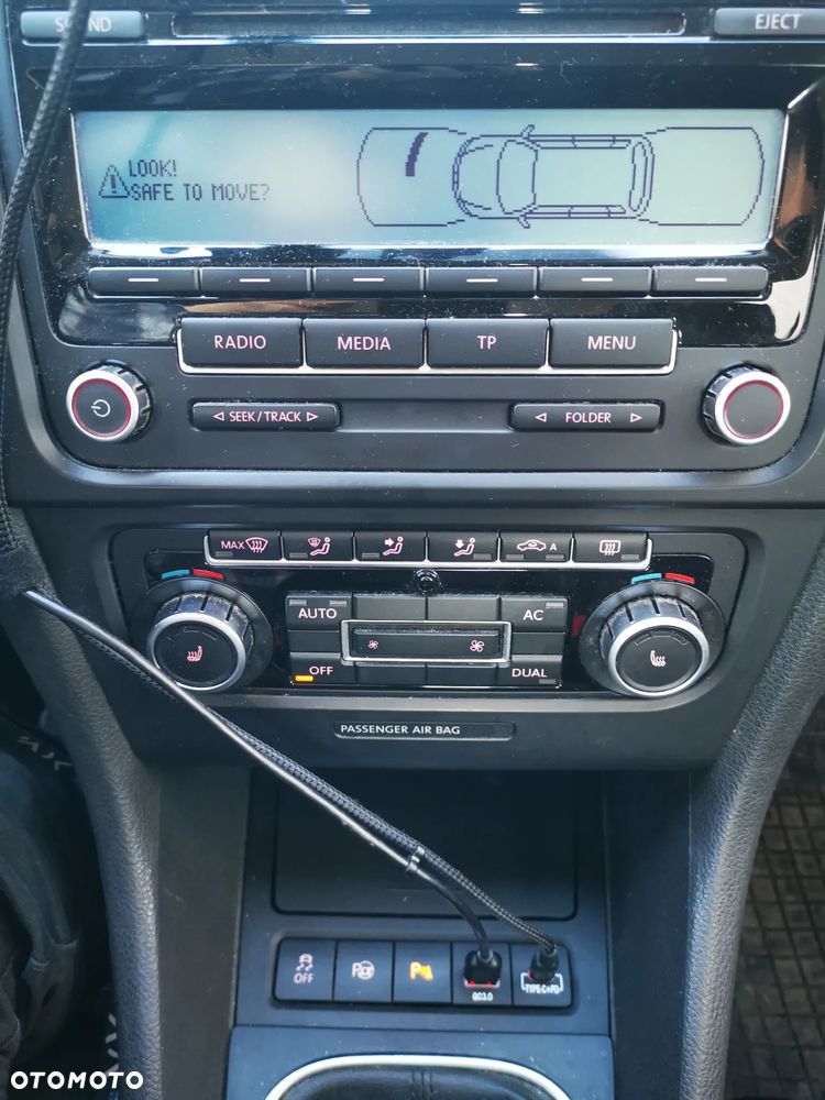 Volkswagen Golf - 10