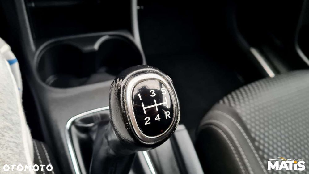 Mitsubishi Outlander - 30